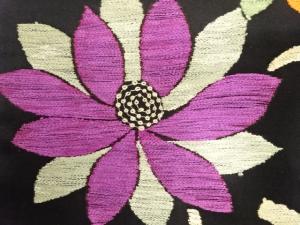 アンティーク　繻子地　花唐草模様刺繍名古屋帯